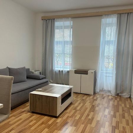 Dom Apartment Wina Bagian luar foto