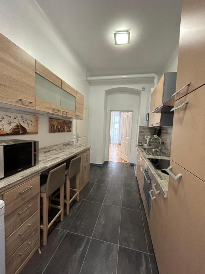 Dom Apartment Wina Bagian luar foto